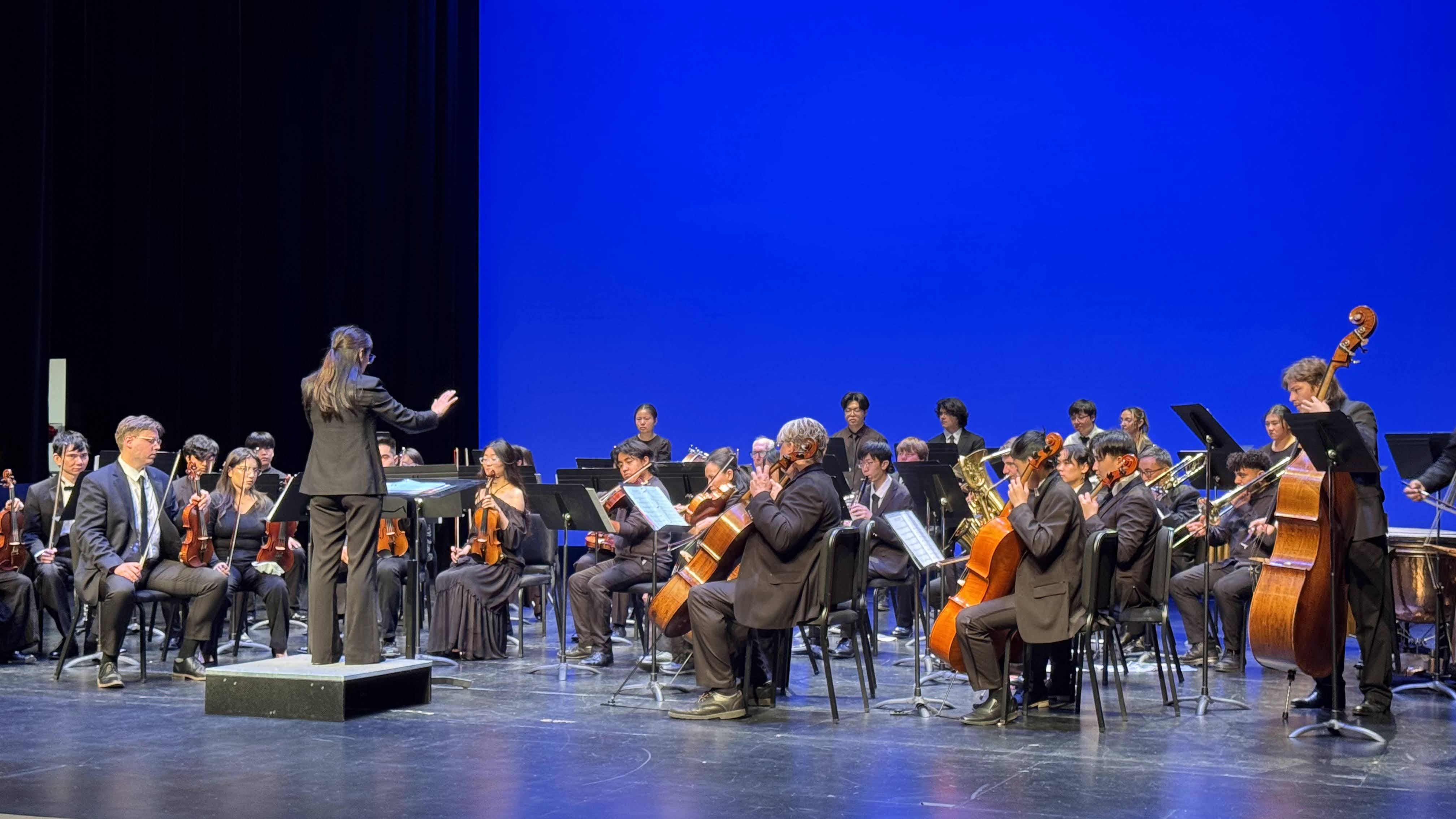 De Anza Orchestra Performing at Stage